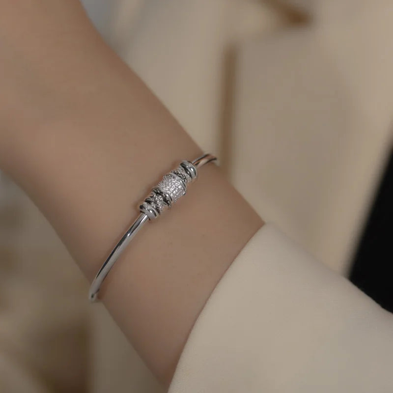 Französisches High Sense Transfer-Manschettenarmband