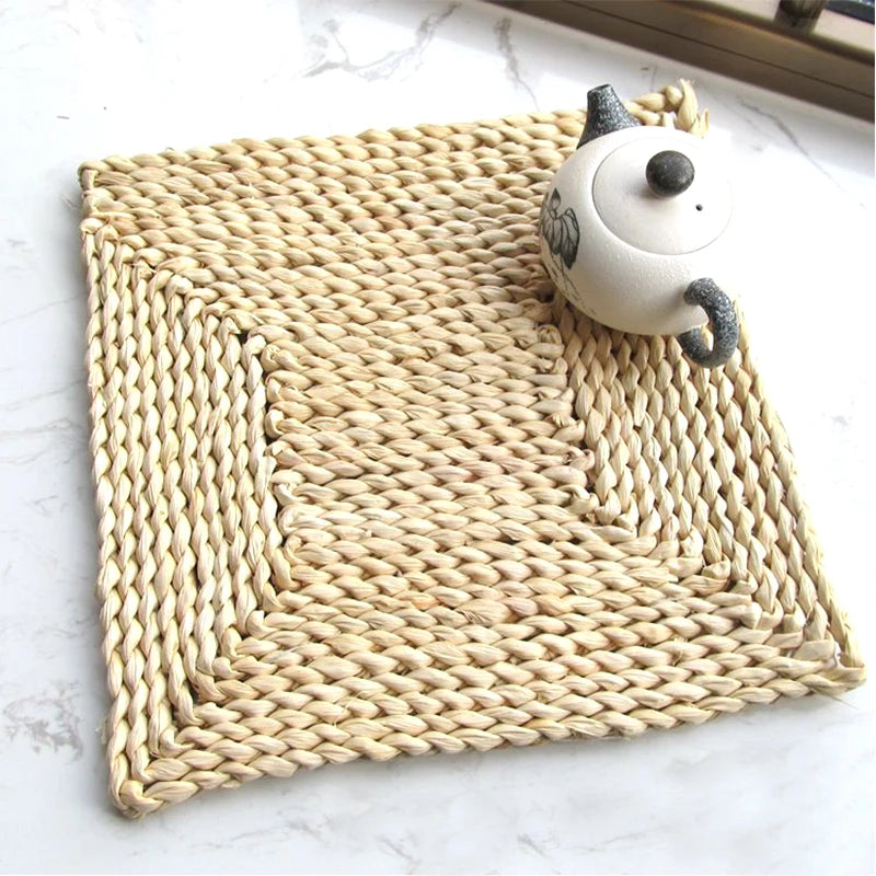 Alfombrilla tejida de piel de maíz natural para mesa de comedor