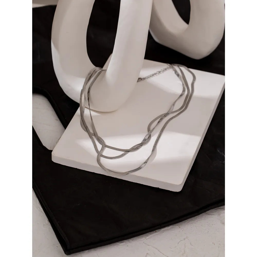 18 K Metal Geometric  Necklace Anniversary Jewelry