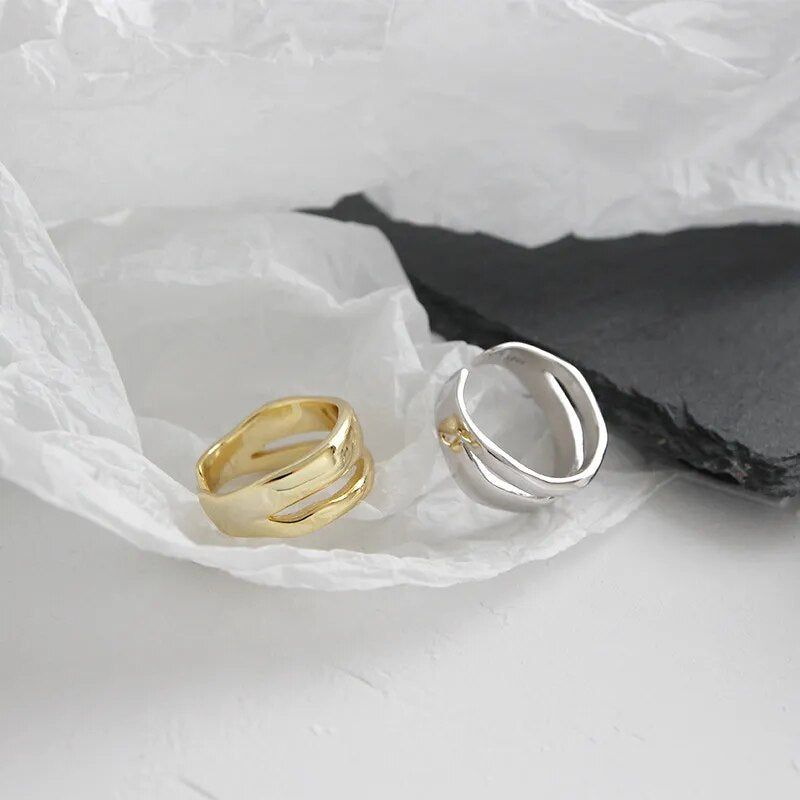 Pareja De Anillos Geométricos Simples Hechos A Mano