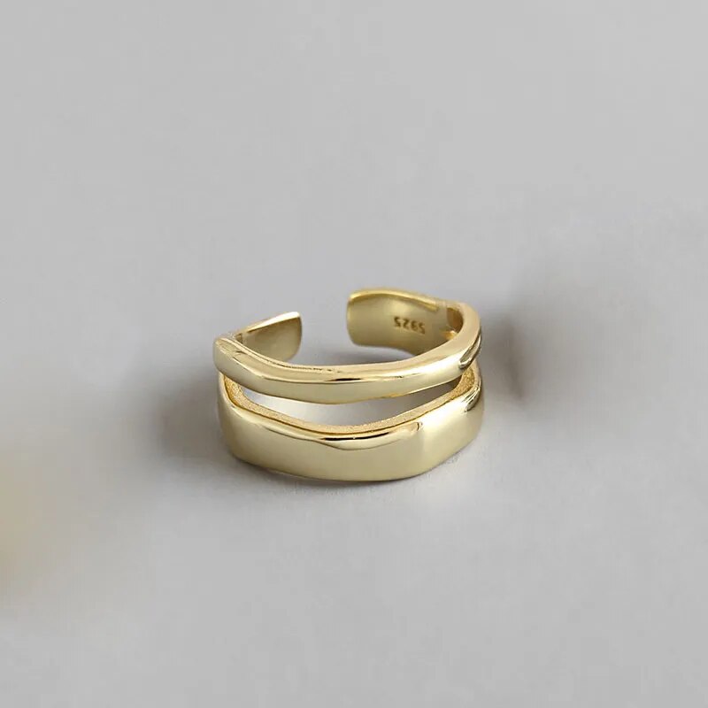 Pareja De Anillos Geométricos Simples Hechos A Mano
