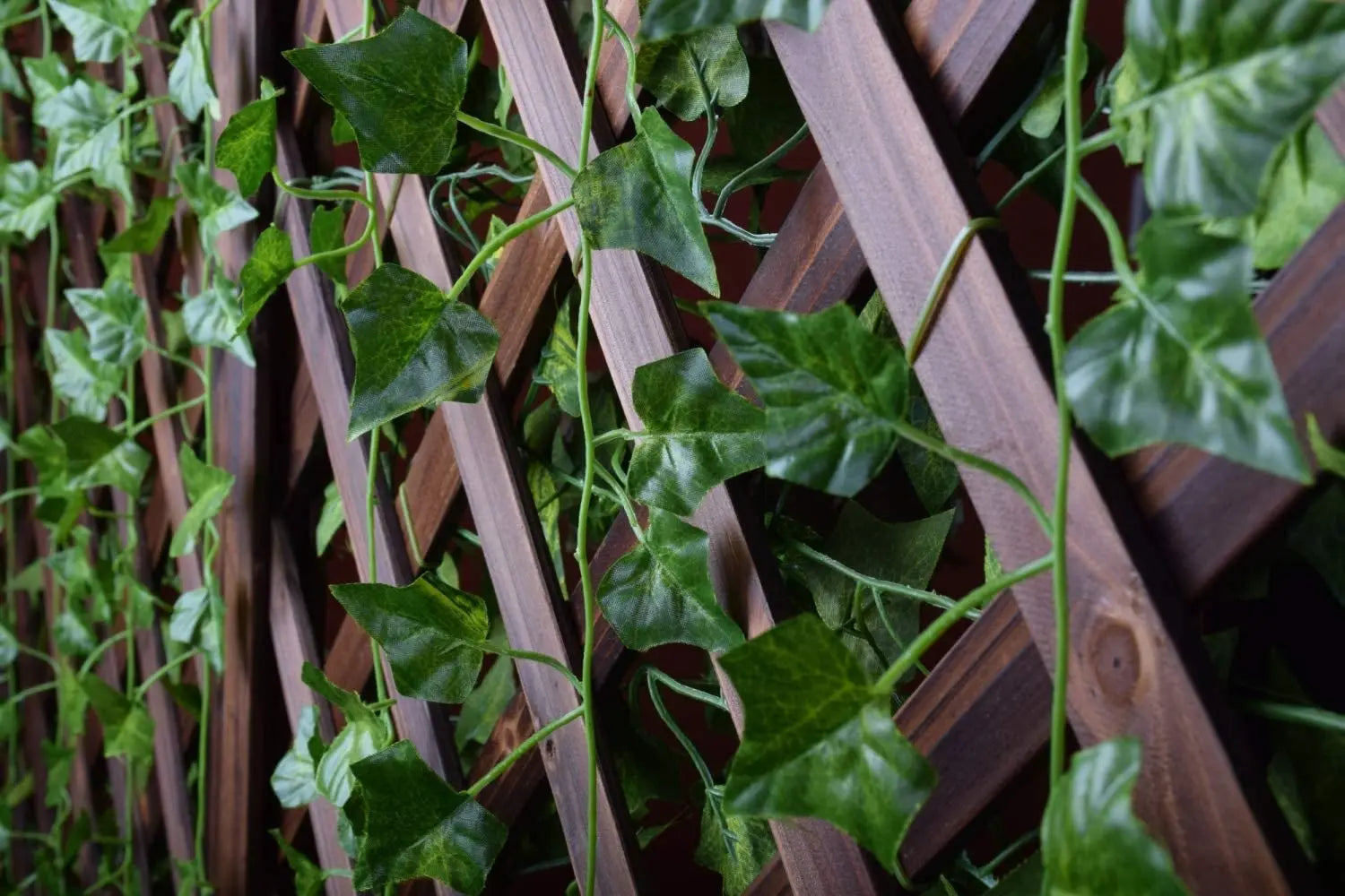 Künstliches hängendes Efeublatt aus grüner Seide