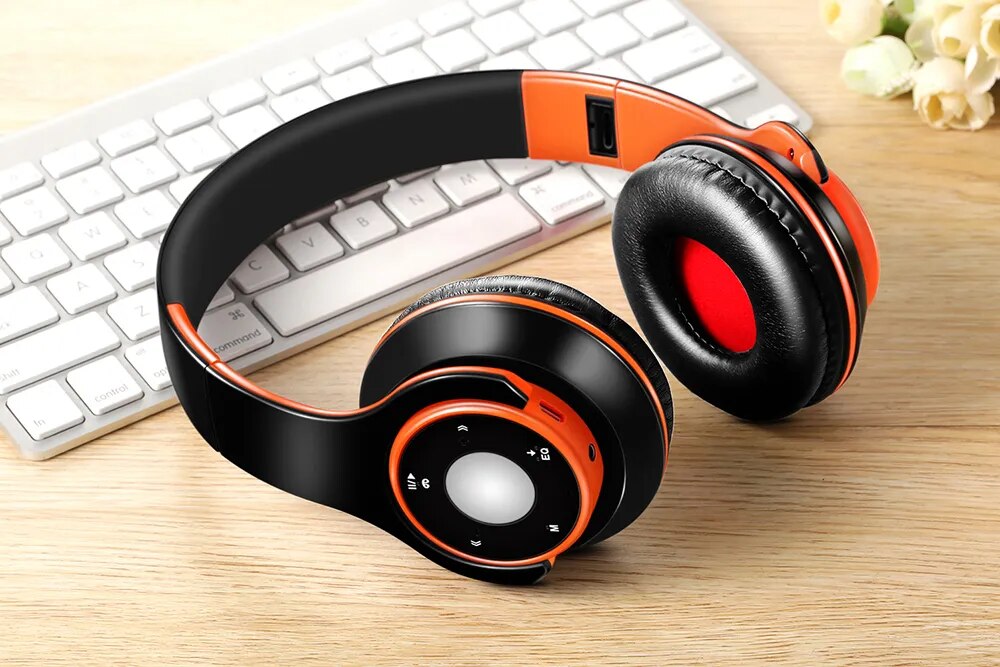 Bluetooth Earphones and Headphones