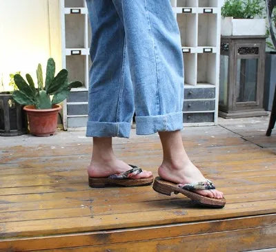 Zuecos de fondo grueso Zapatillas de madera