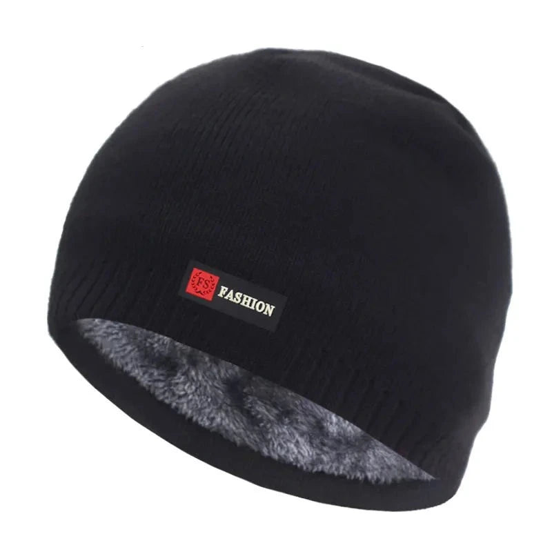 Wintermütze mit Strickmütze