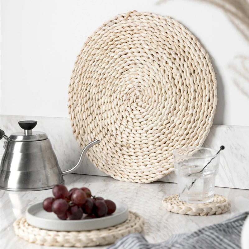 Alfombrilla tejida de piel de maíz natural para mesa de comedor