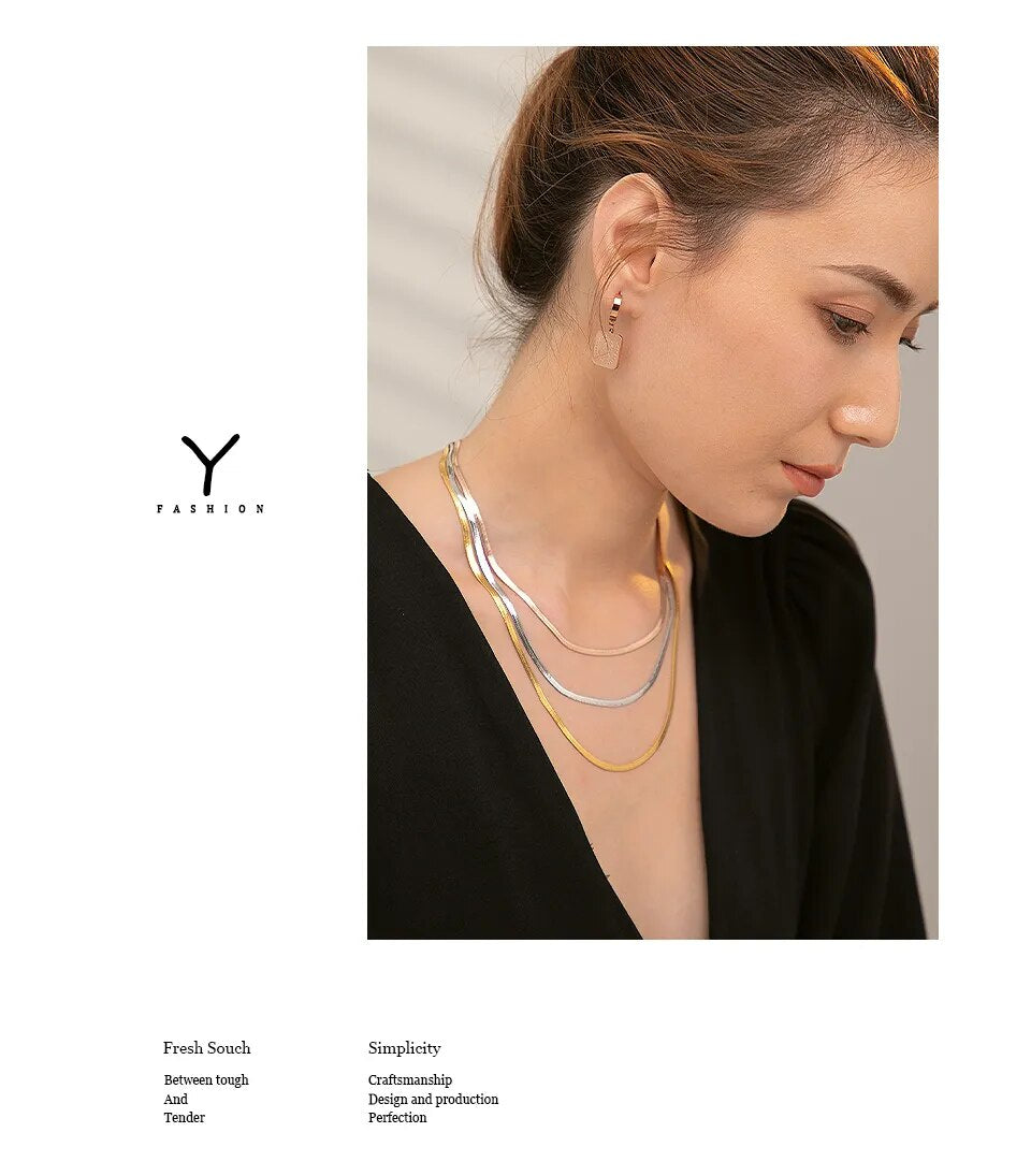 18 K Metal Geometric  Necklace Anniversary Jewelry