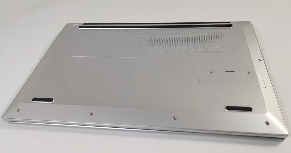 Intel N5105 16 GB RAM + 1 TB M.2-Laptops