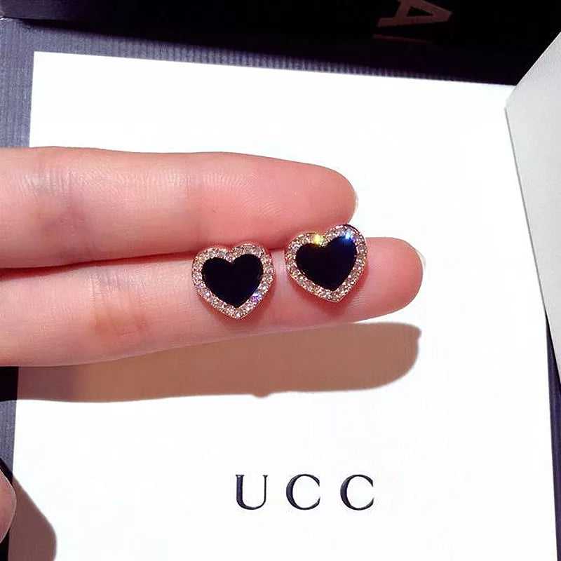 Aretes de compromiso con forma de corazón esmaltado