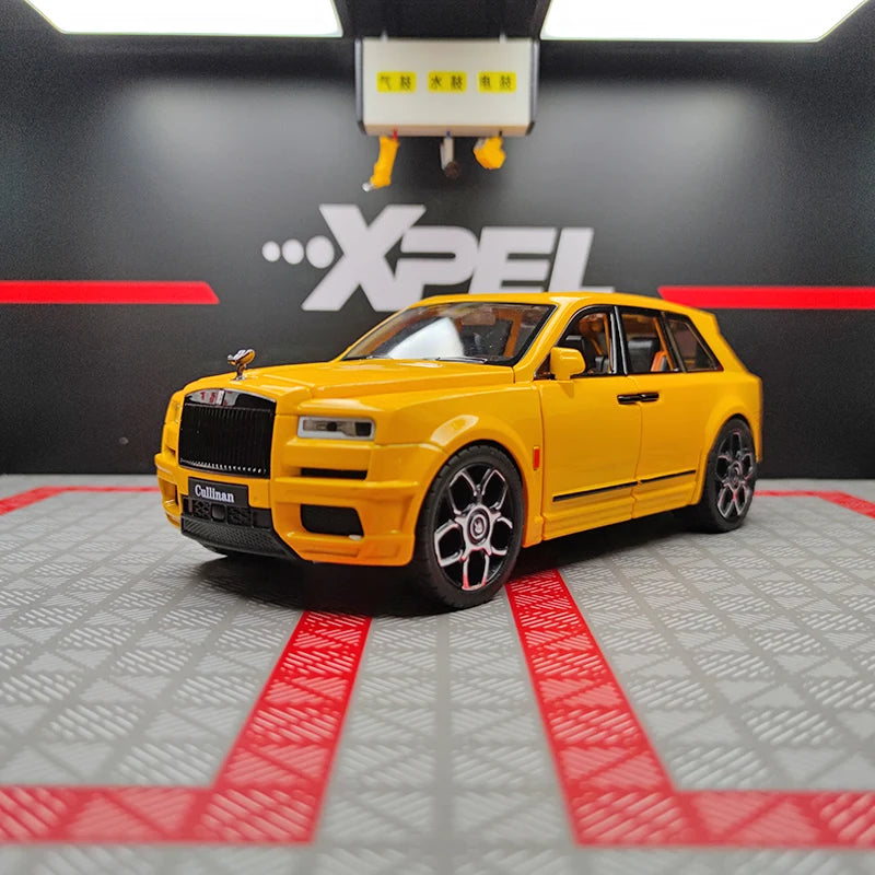 Rolls Royce Cullinan SUV-Auto