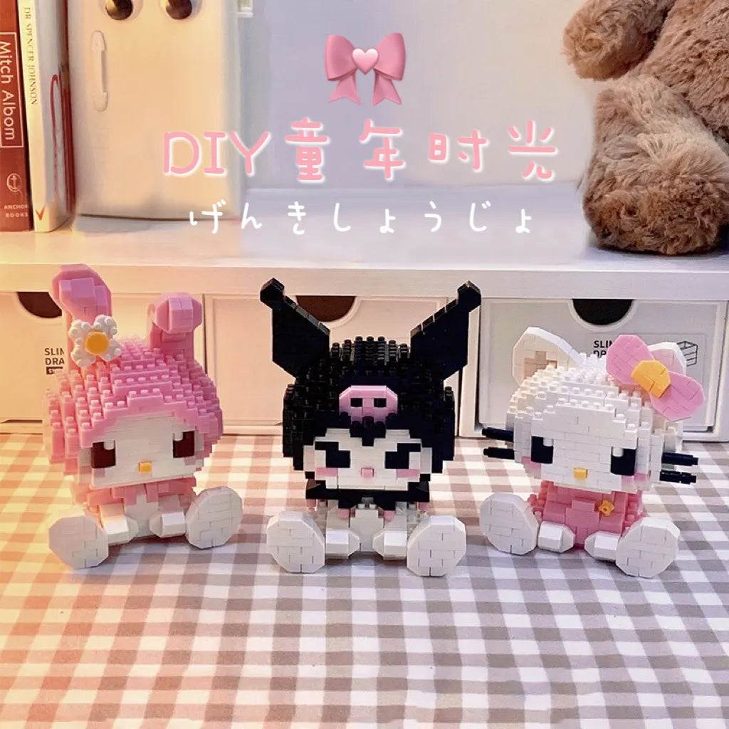 Zusammengebautes Hello Kitty-Bauspielzeug