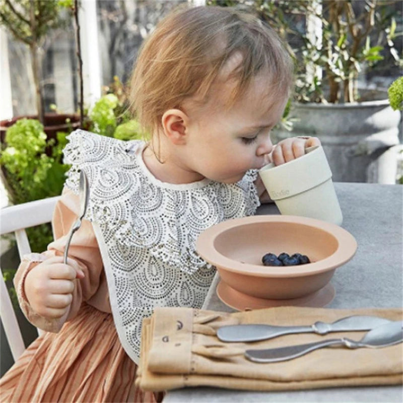 Wasserdichte Baby-Lätzchen im nordischen Stil